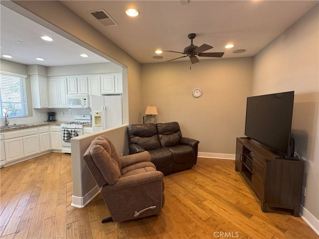 Hemet, CA 92545,896 Poppyseed WAY
