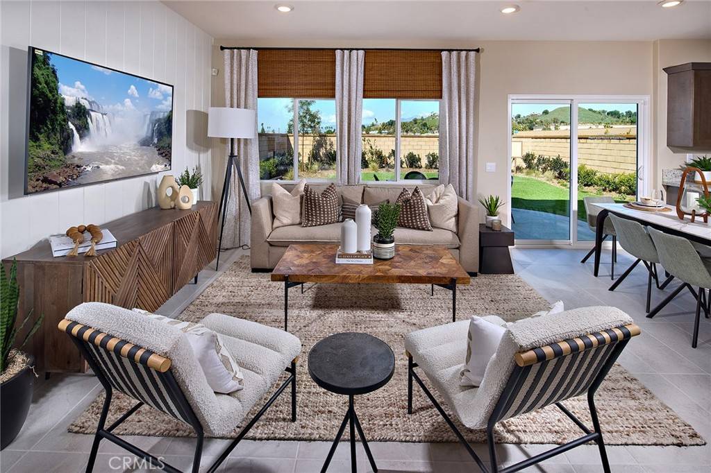 Jurupa Valley, CA 92509,8176 Perada ST