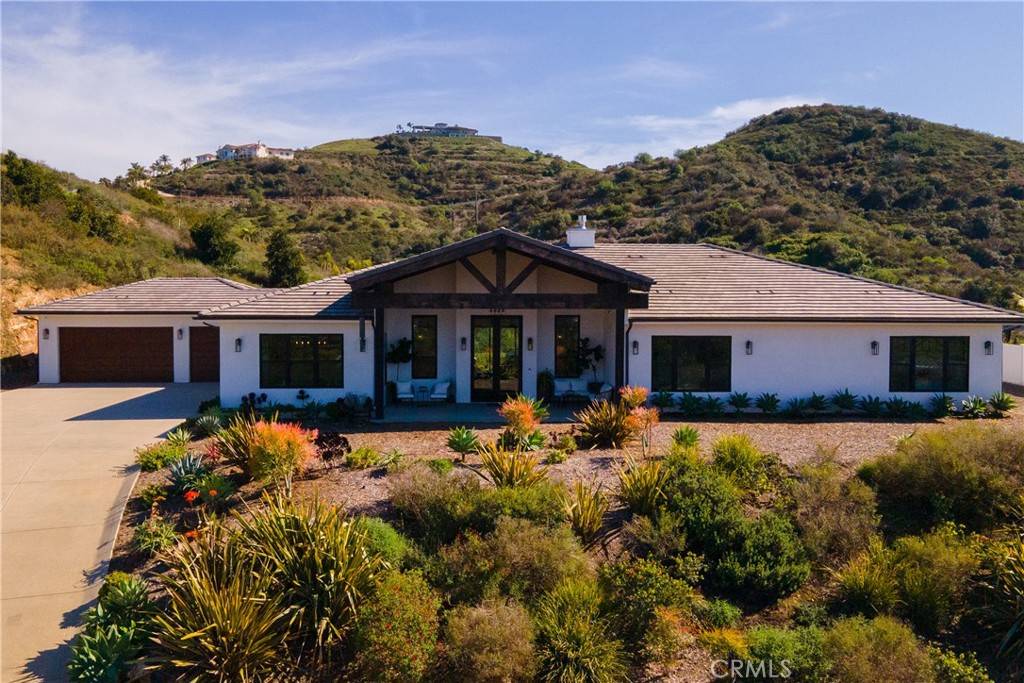 Vista, CA 92084,3325 Sagewood Hills RD