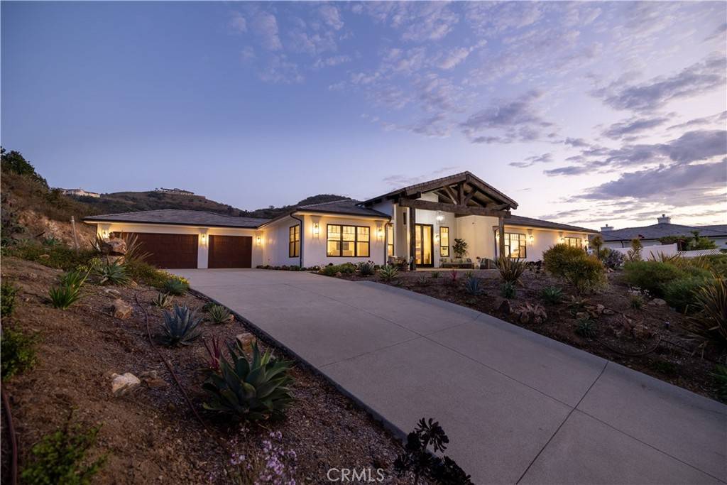 3325 Sagewood Hills RD, Vista, CA 92084