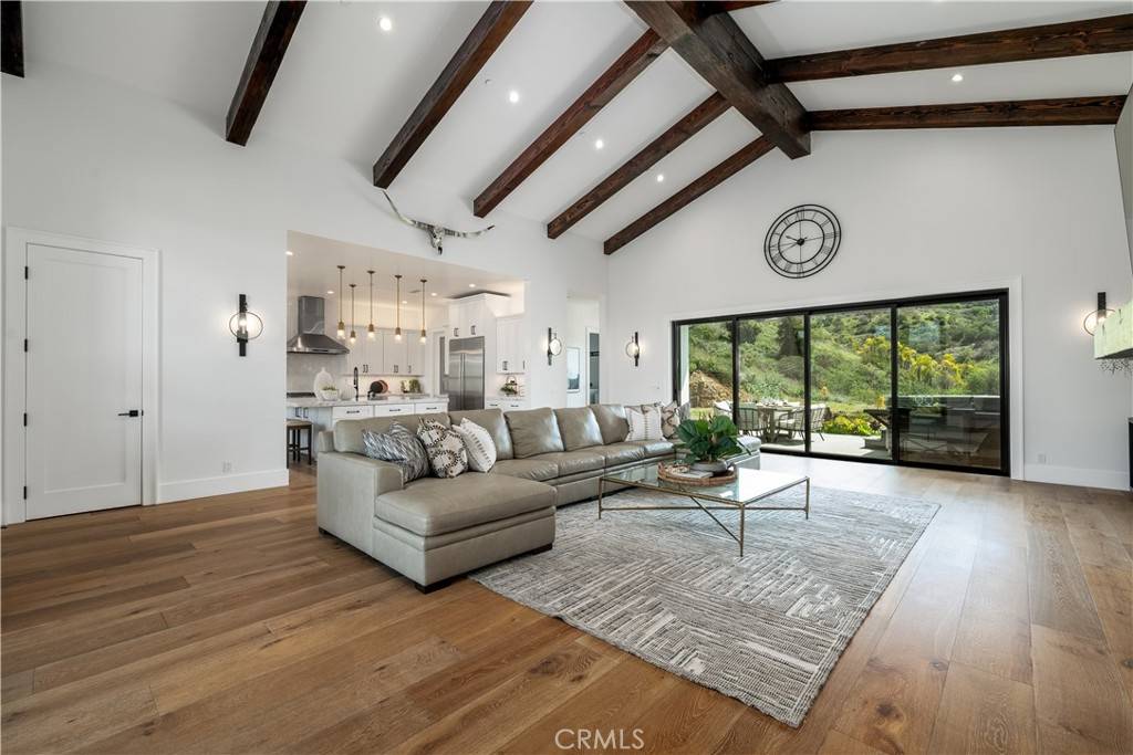 Vista, CA 92084,3325 Sagewood Hills RD