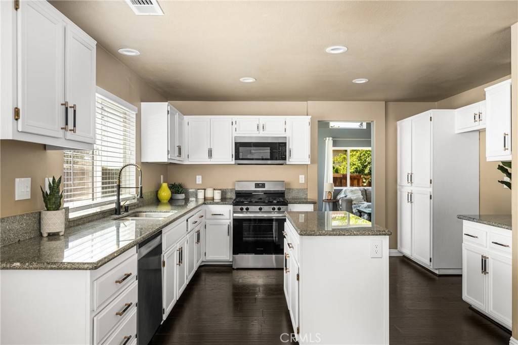 Menifee, CA 92585,27849 Maywood Bend DR
