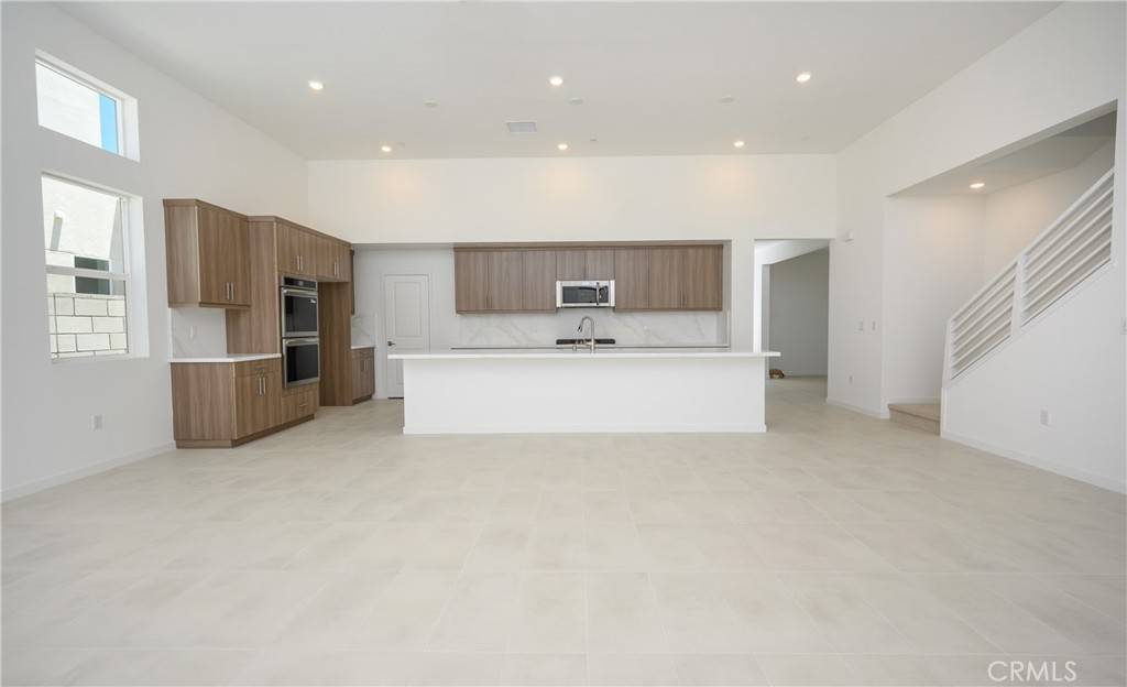 Palm Springs, CA 92262,200 Mustang LN