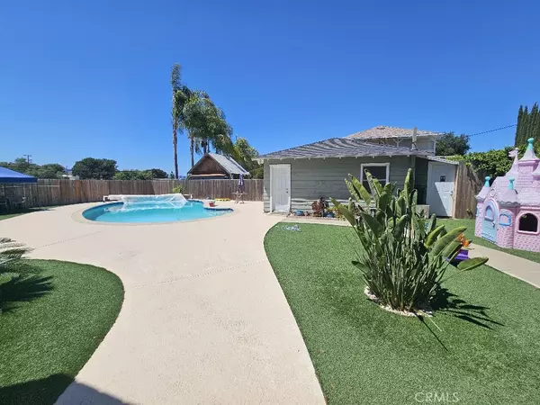 Fallbrook, CA 92028,535 W Fig St