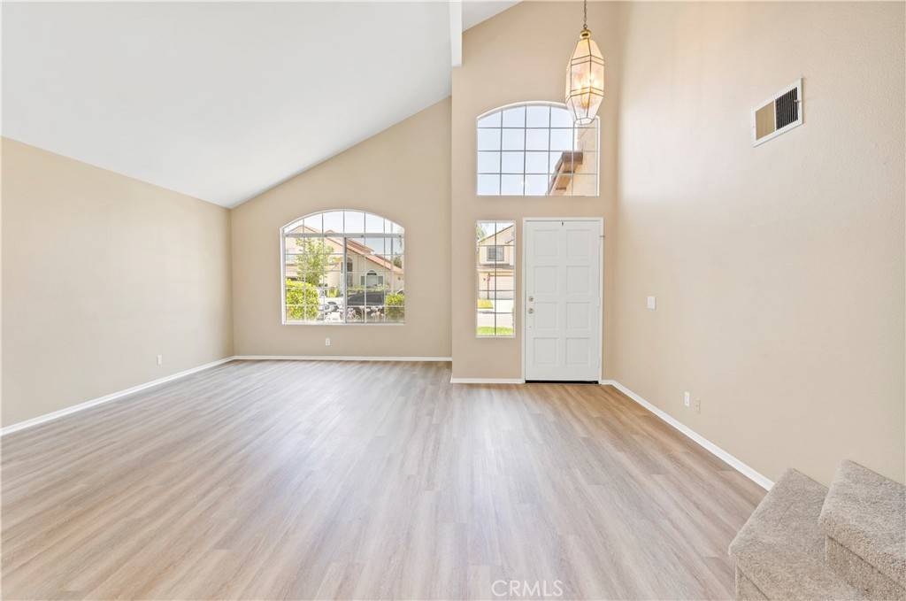Temecula, CA 92591,30472 Bogart PL