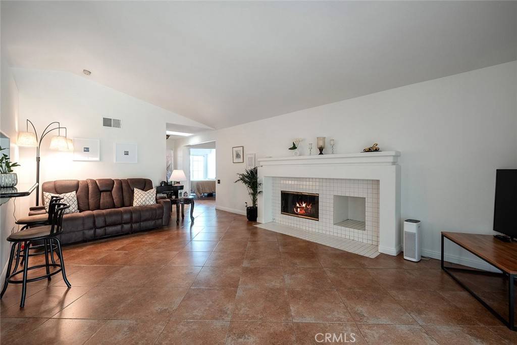 Lake Elsinore, CA 92530,32730 Royal Oak LN