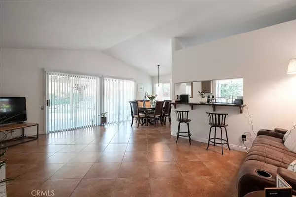 Lake Elsinore, CA 92530,32730 Royal Oak LN