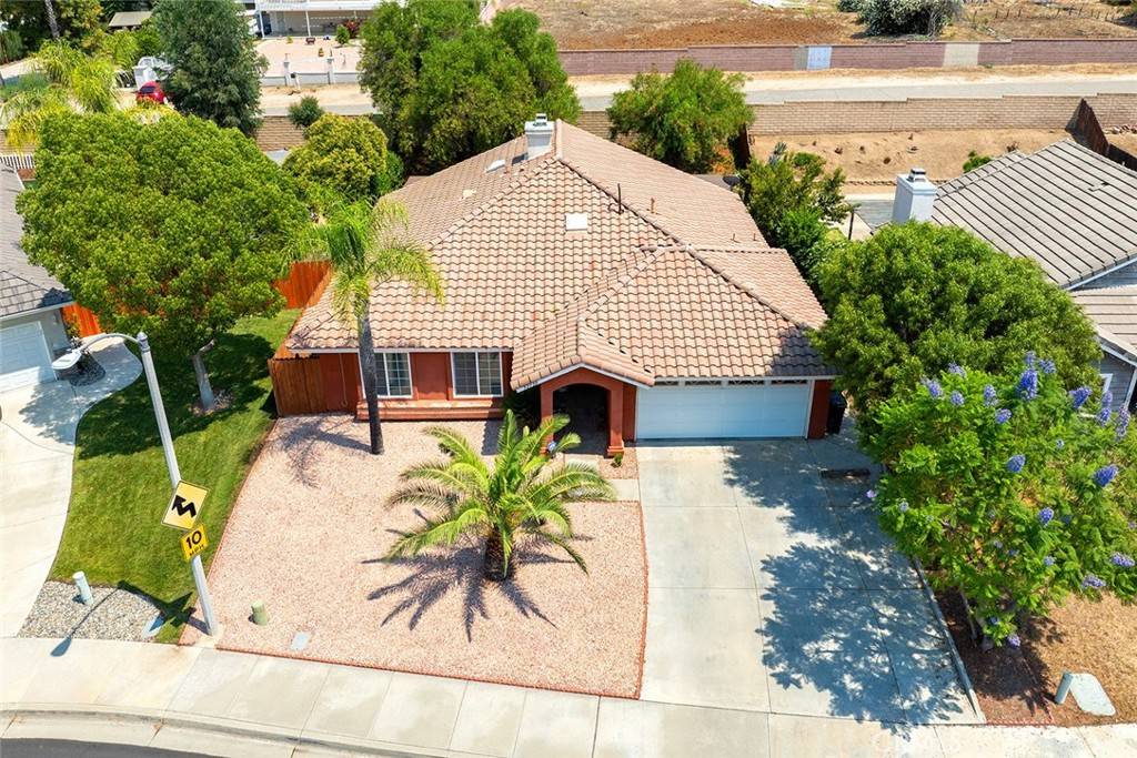 Lake Elsinore, CA 92530,32730 Royal Oak LN