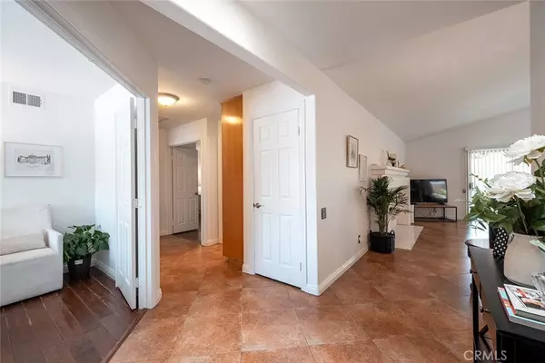 Lake Elsinore, CA 92530,32730 Royal Oak LN