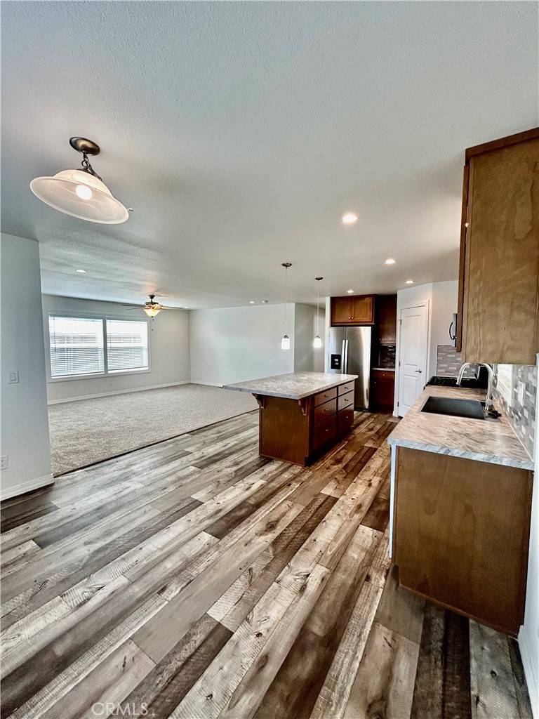 Hemet, CA 92543,675 W Oakland Ave #A4