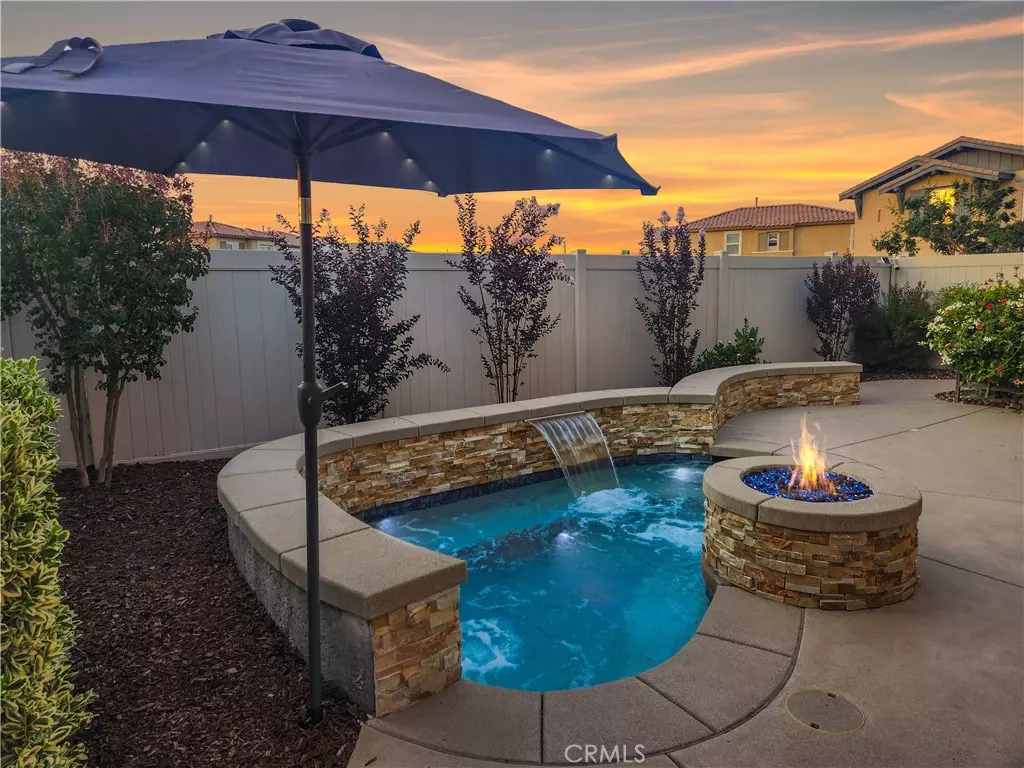 Murrieta, CA 92563,38537 Windingwalk DR