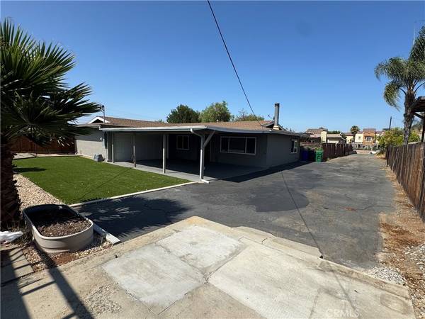 10315 Gienke LN, Santee, CA 92071