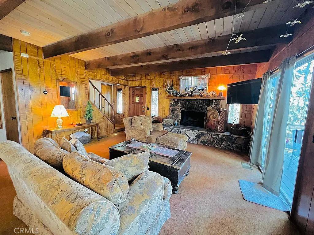 Crestline, CA 92325,1010 Jungfrau DR