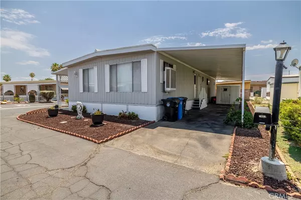 Hemet, CA 92543,332 N Lyon #82