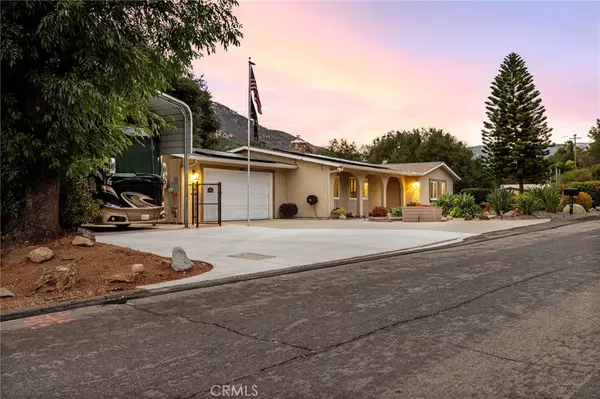 Escondido, CA 92027,3740 Foxley DR