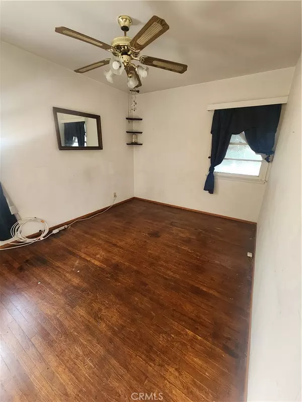 El Monte, CA 91732,11422 Hallwood DR