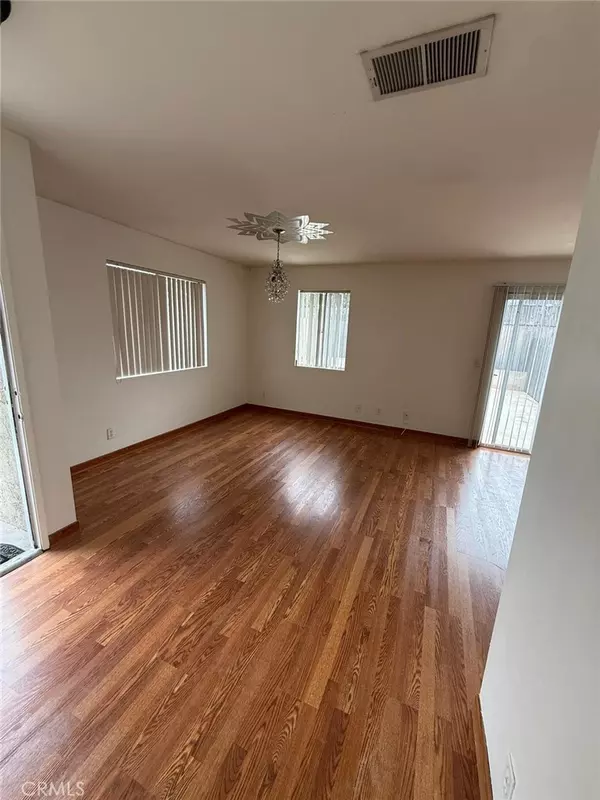 Lemon Grove, CA 91945,3255 Massachusetts AVE #57