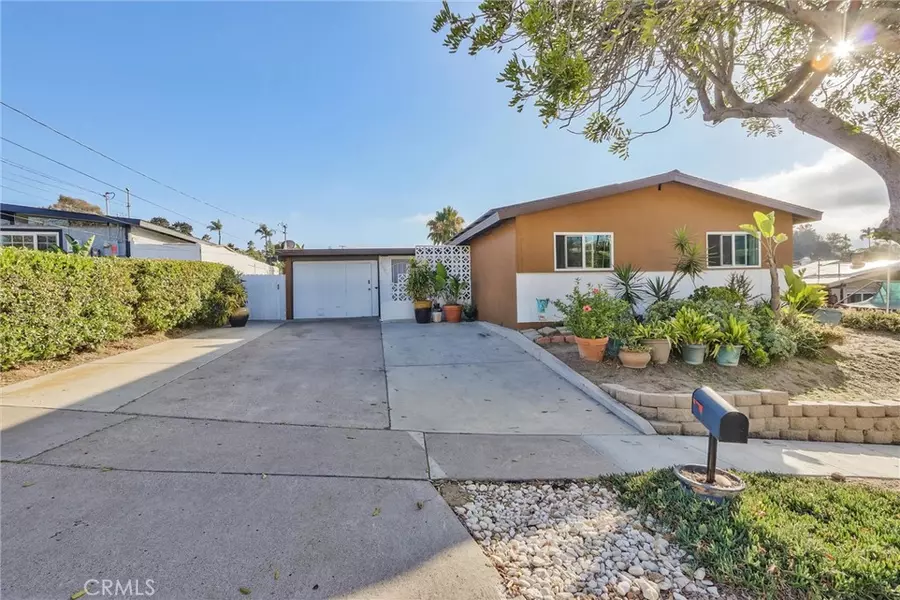 4657 Chateau PL, San Diego, CA 92117