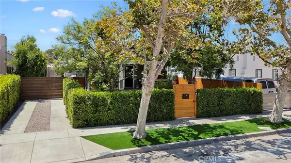 Los Angeles, CA 90047,8741 Dalton AVE