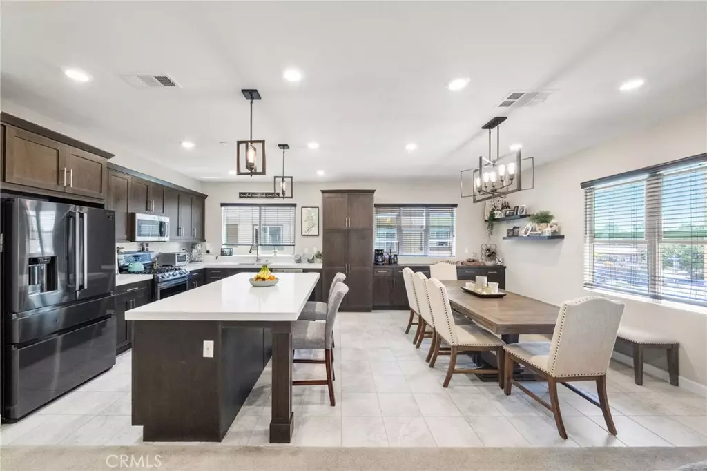 Vista, CA 92081,1577 Castillo WAY #5