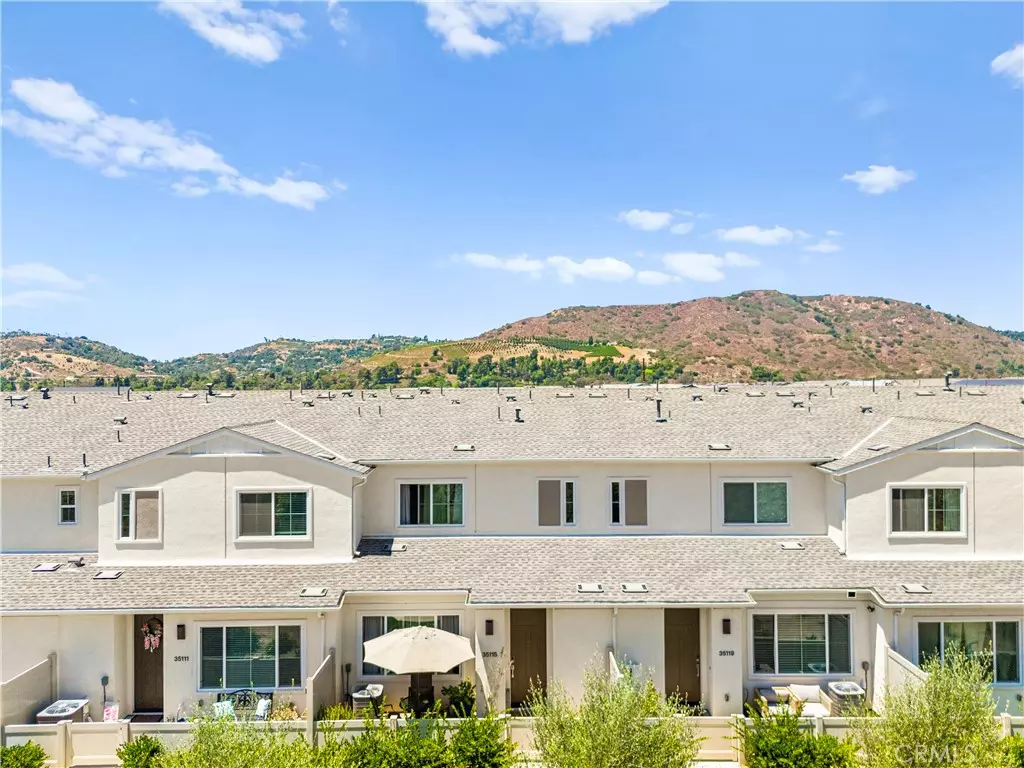 Fallbrook, CA 92028,35115 Rangpur LN