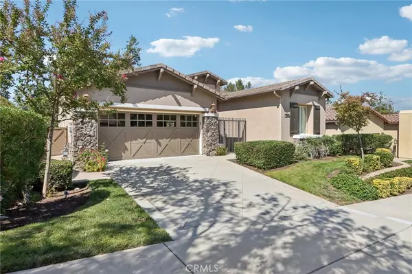 Corona, CA 92883,9302 Reserve DR