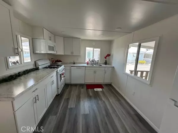 Hemet, CA 92544,880 N LAKE STREET #59