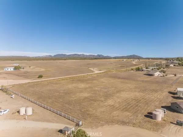 Aguanga, CA 92536,450 Comanche CT