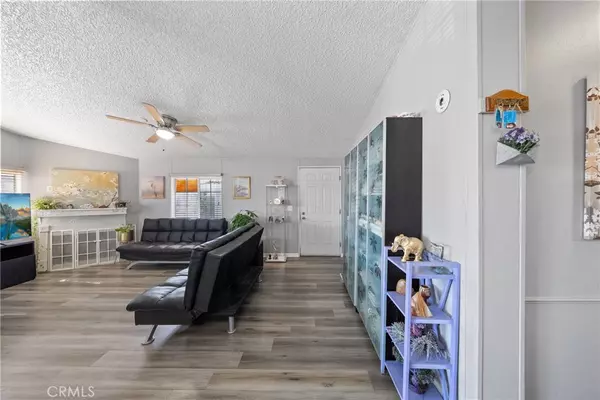 Hemet, CA 92543,1455 S State ST #271