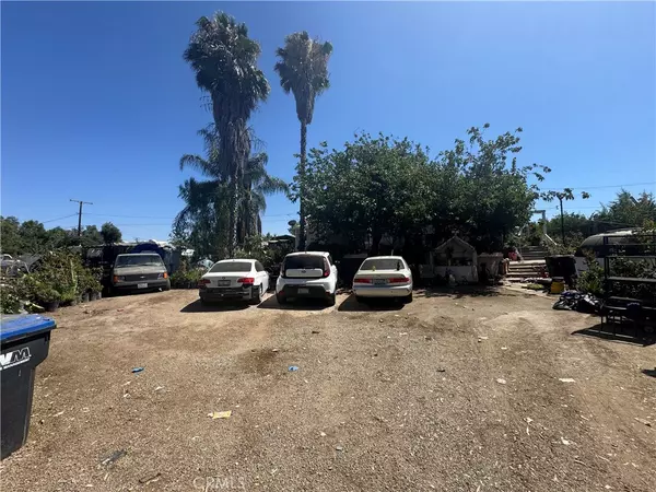 Perris, CA 92570,21889 Mary ST