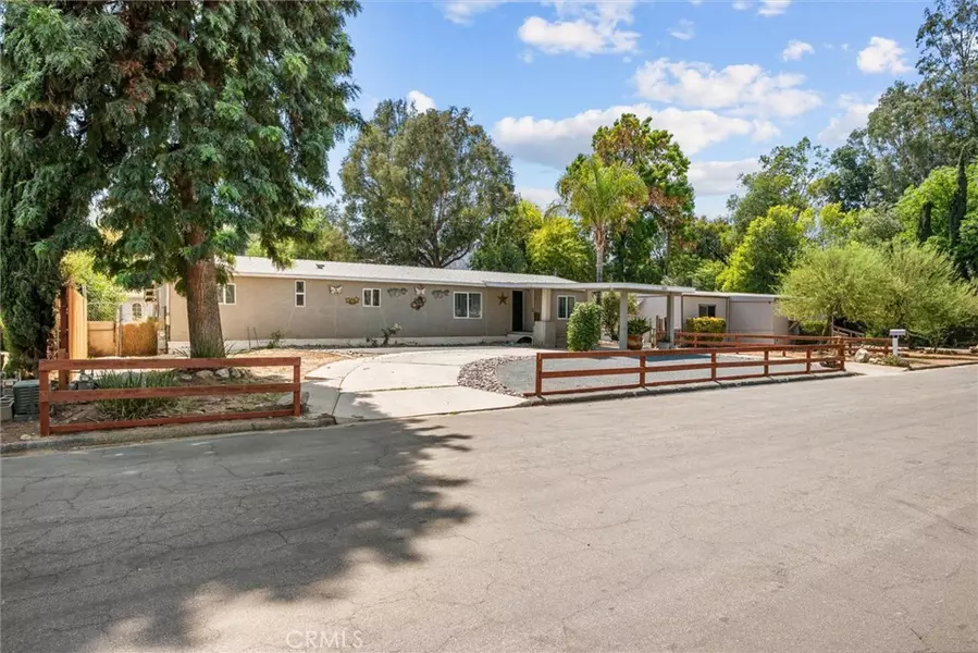 19135 Samuel DR, Lake Elsinore, CA 92530