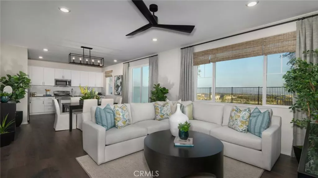 2454 Gunner Ridge WAY, Rialto, CA 92377