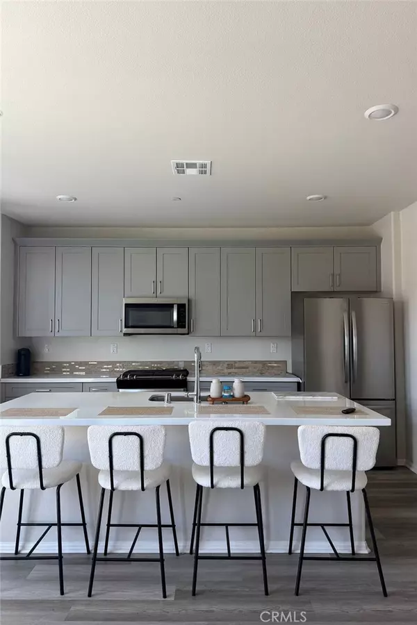 31739 Woodbank WAY, Winchester, CA 92596