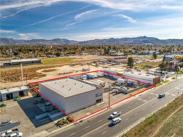 Hemet, CA 92543,410 N State ST