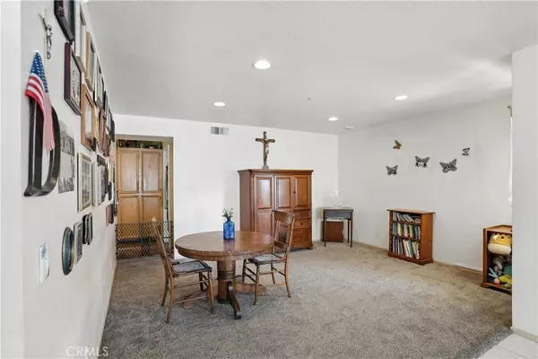 Riverside, CA 92508,882 Camino Del Sol