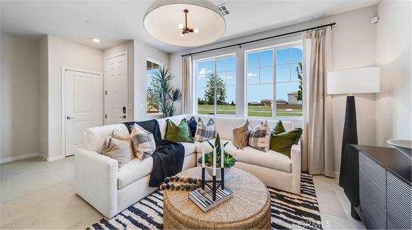 Ontario, CA 91761,2595 Cloudview Privado