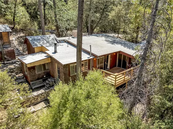 Idyllwild, CA 92549,25405 Point Of Rocks DR