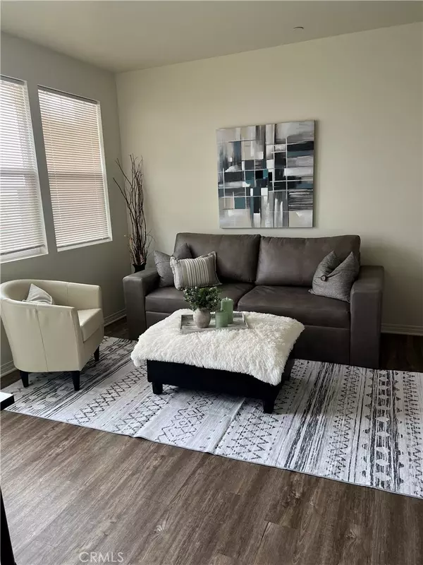Imperial Beach, CA 91932,523 Sandpiper WAY