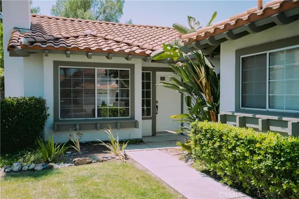 25205 Via Las Lomas, Murrieta, CA 92562