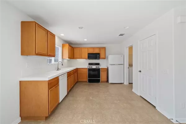 Lake Elsinore, CA 92532,45007 Anabell LN