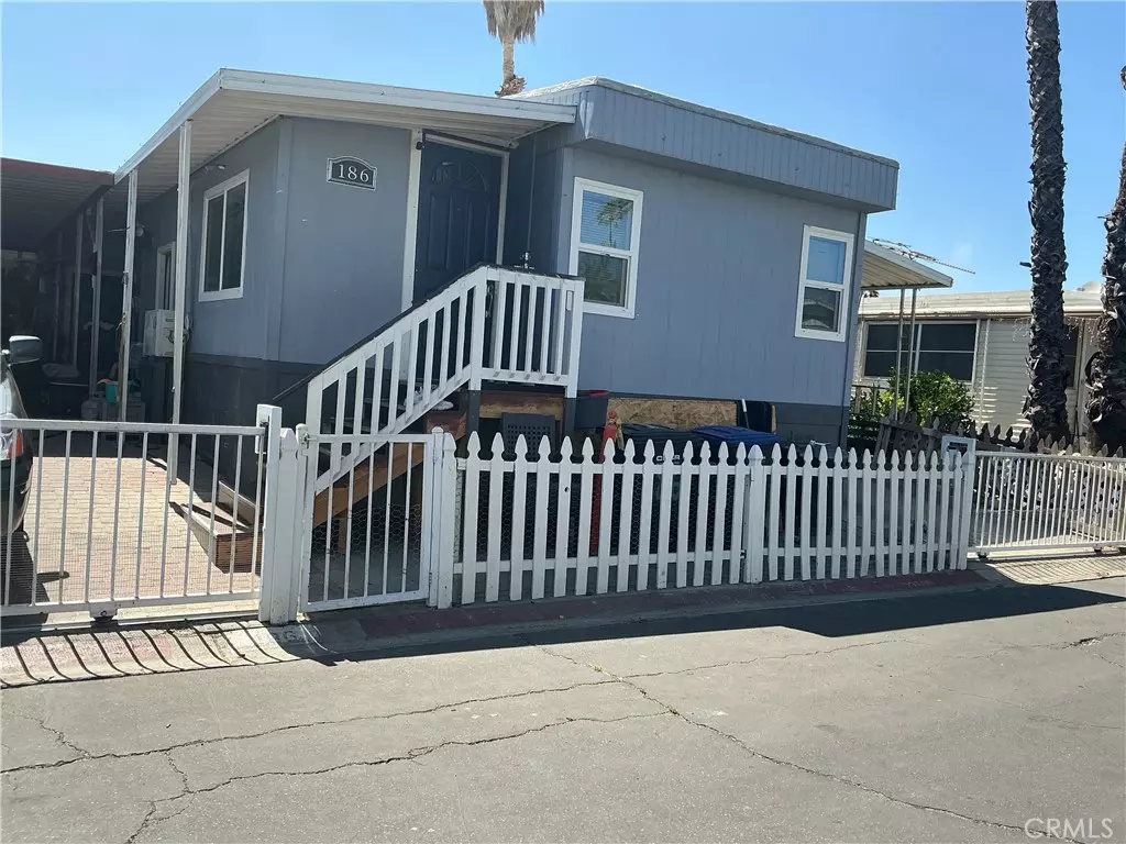 Hemet, CA 92543,1097 N State ST #186