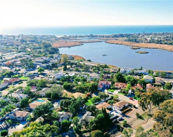 2435 Tuttle ST, Carlsbad, CA 92008