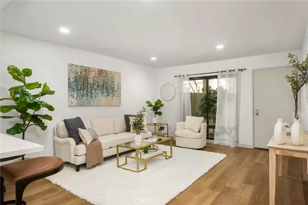 Fullerton, CA 92835,3010 Associated RD #122