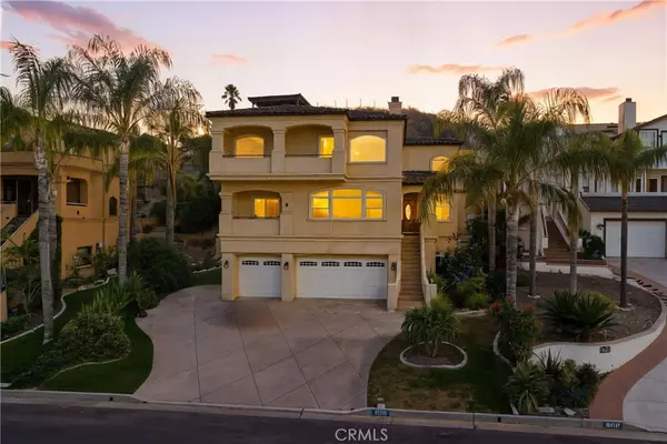 30571 Longhorn DR, Canyon Lake, CA 92587