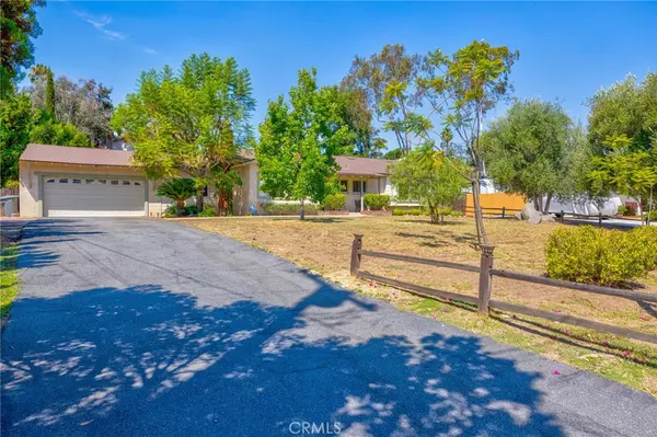 2055 Vermel AVE, Escondido, CA 92029