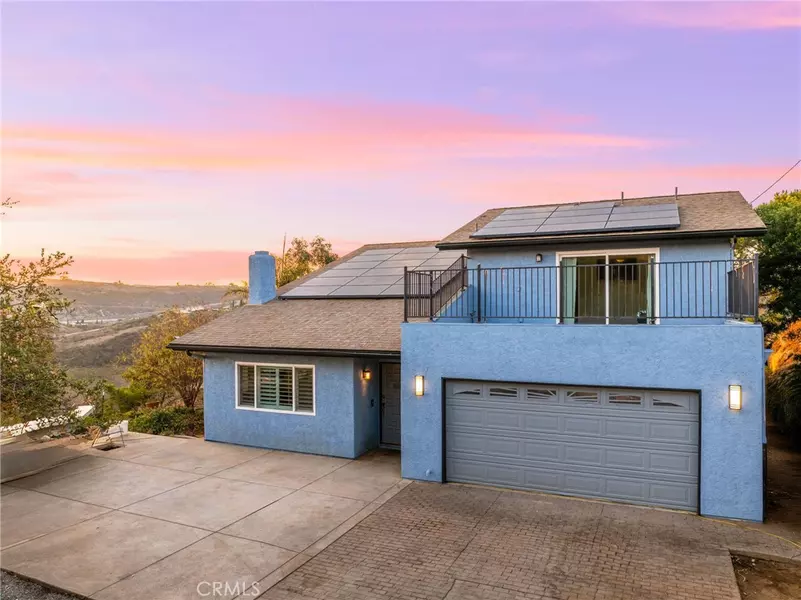 8904 Nelson WAY, Escondido, CA 92026