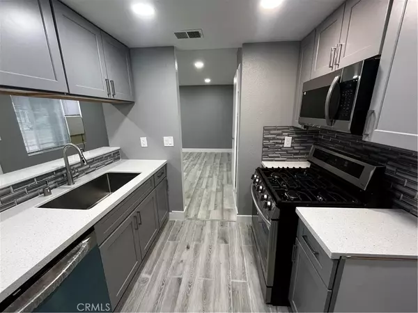 Hemet, CA 92545,2405 Tahoe CIR #B