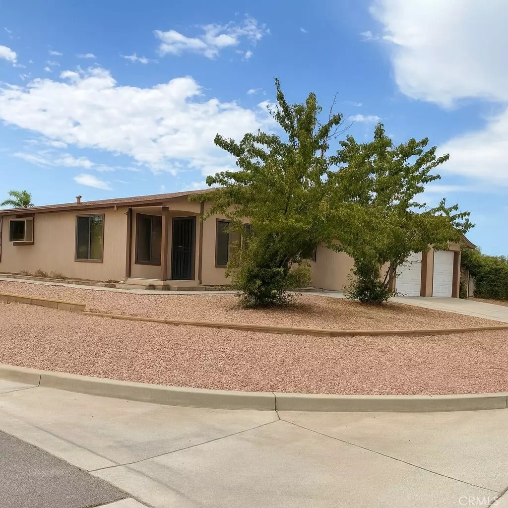 Perris, CA 92570,642 Roadrunner WAY