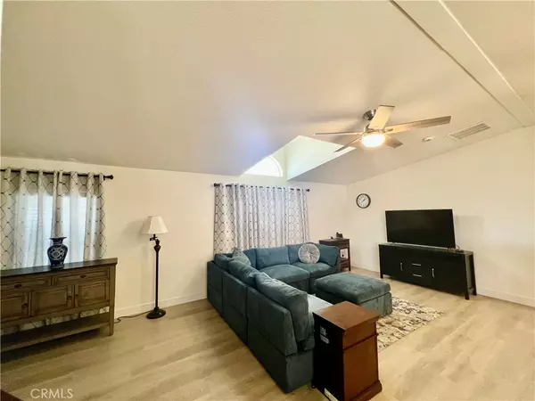 Hemet, CA 92544,43601 State Hwy 74 #32