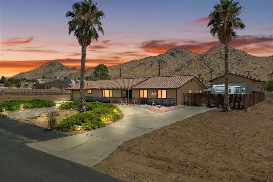 16161 Saint Timothy RD, Apple Valley, CA 92307